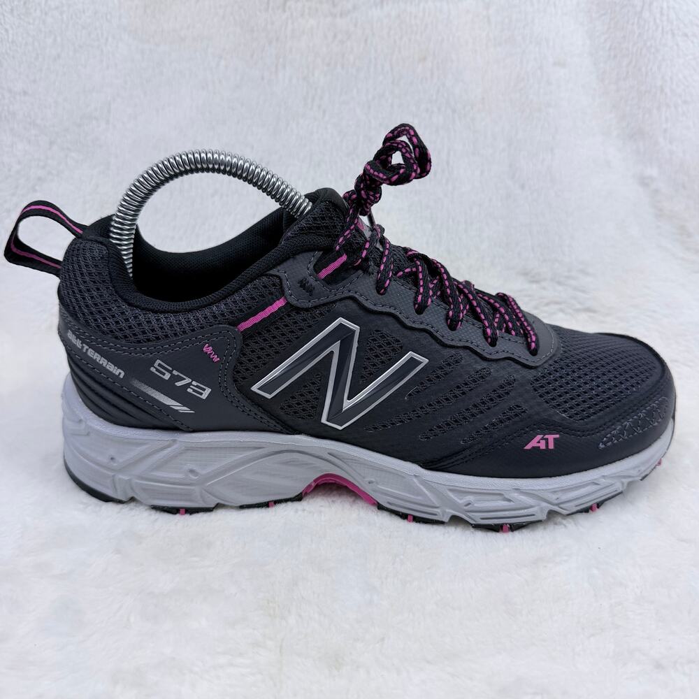 New Balance 573v3 Womens Trail Running Shoes Black Gray Pink Size 9 All Terrain